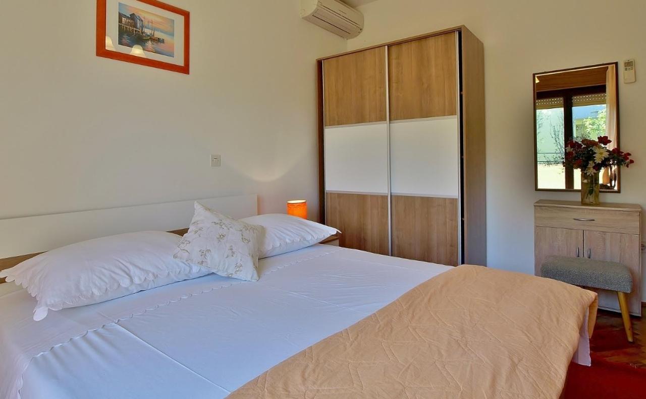 Apartments By The Sea Supetarska Draga - Donja, Rab - 4954 Exterior photo